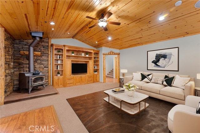 1540 Alderwood Court, Big Bear City CA: https://media.crmls.org/medias/88a58512-9f58-4444-9c6b-b2e8f5545346.jpg