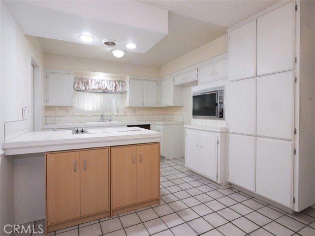 Detail Gallery Image 7 of 25 For 445 E 248th, Carson,  CA 90745 - 4 Beds | 2 Baths