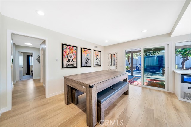 Detail Gallery Image 15 of 44 For 2809 Olive Ln, Santa Ana,  CA 92706 - 4 Beds | 2 Baths