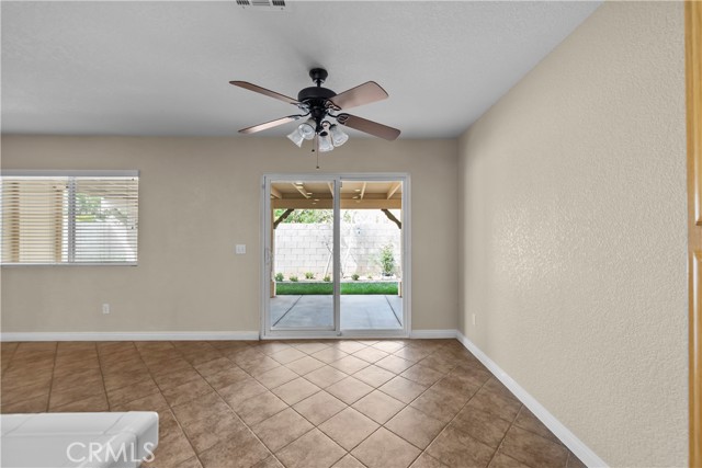 Detail Gallery Image 15 of 37 For 45541 Robinson Dr, Lancaster,  CA 93535 - 4 Beds | 2 Baths