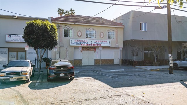 Image 24 of 30 For 18407 Sherman Way