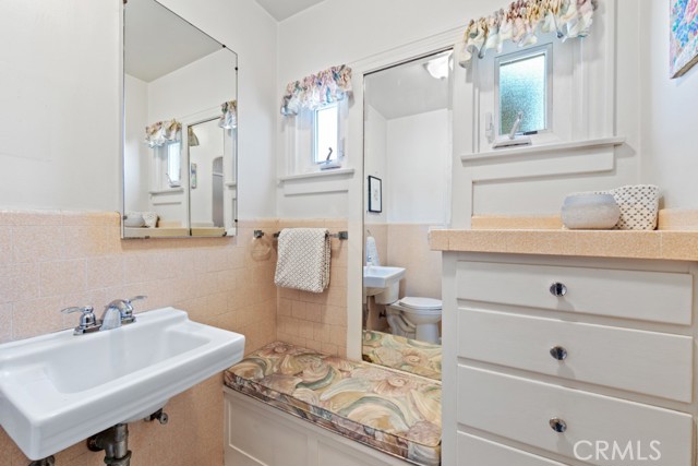 Detail Gallery Image 21 of 63 For 3621 Orange Avenue, Long Beach,  CA 90807 - 3 Beds | 2/1 Baths