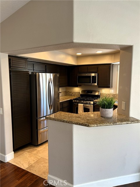 Detail Gallery Image 8 of 23 For 8070 E Goldenrod, Anaheim,  CA 92808 - 2 Beds | 2 Baths