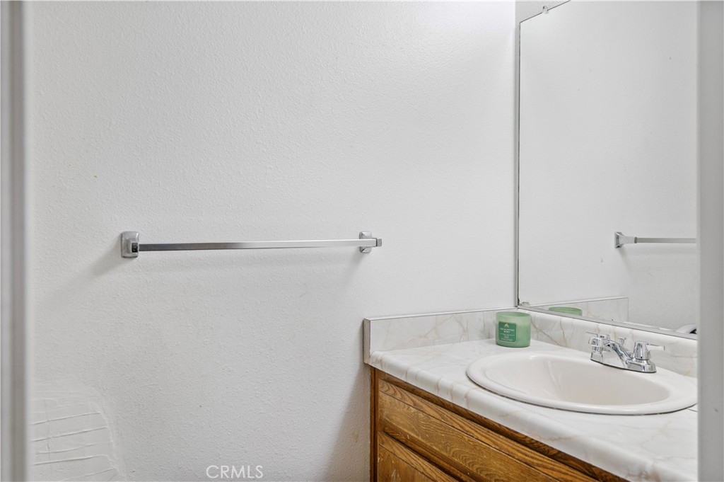https://media.crmls.org/medias/88a6c5a8-6dd2-42ff-9121-38361f03910b.jpg?preset=X-Large