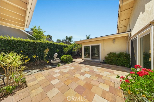 18701 Paseo Cortez, Irvine CA: https://media.crmls.org/medias/88a6c683-40de-4464-bf21-b62c51f5db1d.jpg