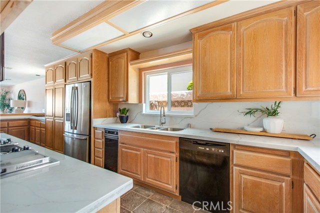 Detail Gallery Image 10 of 24 For 426 via Lido Nord, Newport Beach,  CA 92663 - 4 Beds | 3 Baths