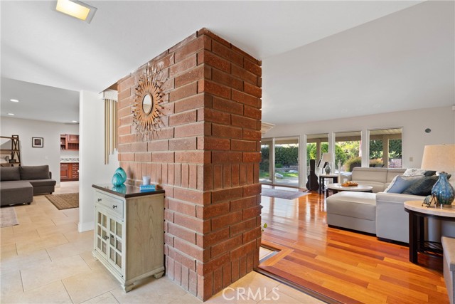 Detail Gallery Image 4 of 42 For 2359 N 4th Ave, Upland,  CA 91784 - 4 Beds | 2 Baths