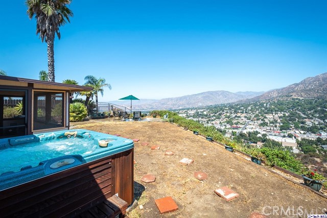 4 Bed Home for Sale in Tujunga, California