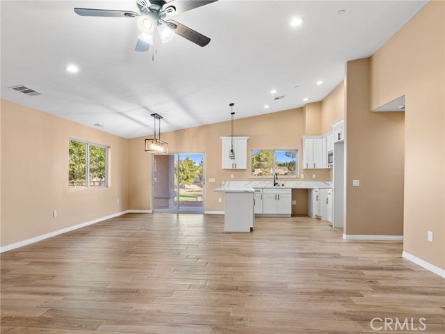 13835 Burning Tree Drive, Victorville CA: https://media.crmls.org/medias/88a8242f-8f94-4dc8-891c-0865dd16dce1.jpg
