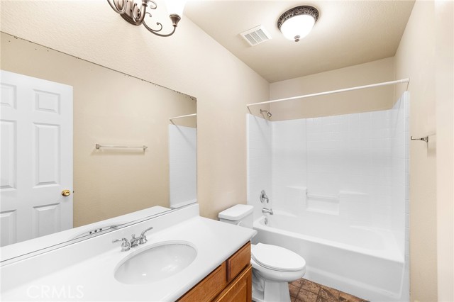40089 Montage Lane, Murrieta CA: https://media.crmls.org/medias/88a86da2-8998-4eec-bb11-4758c0d1b4e7.jpg