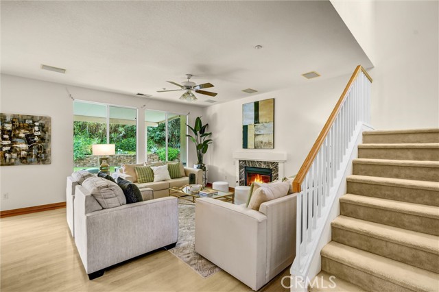 Detail Gallery Image 4 of 61 For 15155 Trail View Ct, Sylmar,  CA 91342 - 5 Beds | 4 Baths