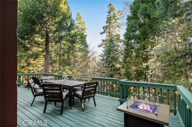 Detail Gallery Image 37 of 45 For 717 Crest Estates, Lake Arrowhead,  CA 92352 - 3 Beds | 3 Baths