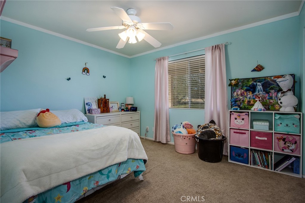 https://media.crmls.org/medias/88a8f02d-1129-4639-9520-e4f7e863d792.jpg?preset=X-Large