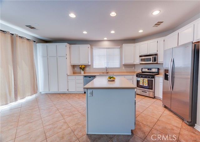 Detail Gallery Image 16 of 47 For 31893 Browning St, Murrieta,  CA 92563 - 4 Beds | 2/1 Baths