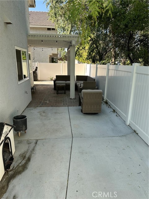 26702 Linnet Court, Canyon Country CA: https://media.crmls.org/medias/88a934c9-773d-4b2d-b4ba-b196abcd4866.jpg