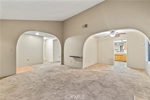 Detail Gallery Image 5 of 43 For 16464 Tullock, Fontana,  CA 92335 - 4 Beds | 2 Baths