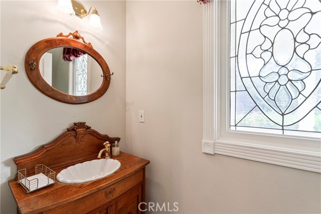 Detail Gallery Image 18 of 70 For 27601 Cedarwood Drive, Lake Arrowhead,  CA 92352 - 4 Beds | 3 Baths