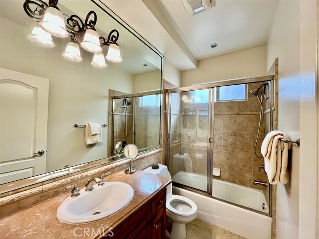Detail Gallery Image 7 of 65 For 227 S Helberta Ave #B,  Redondo Beach,  CA 90277 - 4 Beds | 3/1 Baths