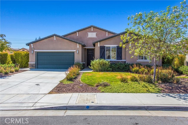 Detail Gallery Image 2 of 35 For 1156 Poinsettia Cir, Calimesa,  CA 92320 - 4 Beds | 2 Baths