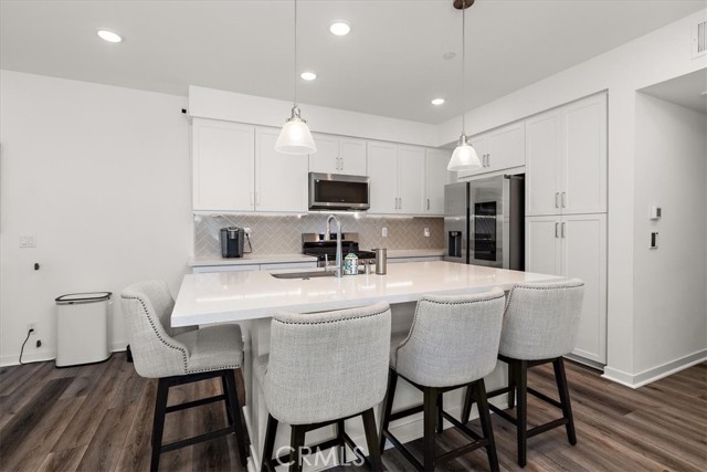 Detail Gallery Image 14 of 28 For 11063 Wander, Rancho Cucamonga,  CA 91730 - 2 Beds | 2 Baths