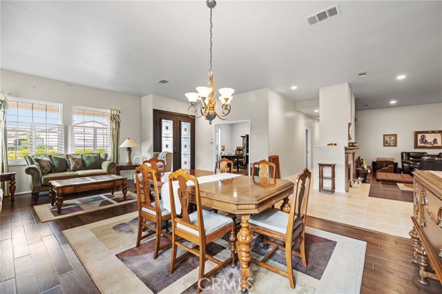 5614 Regent Hill W Terrace, Palmdale CA: https://media.crmls.org/medias/88aa29a0-a9b5-4934-ab31-b84a57ca0000.jpg