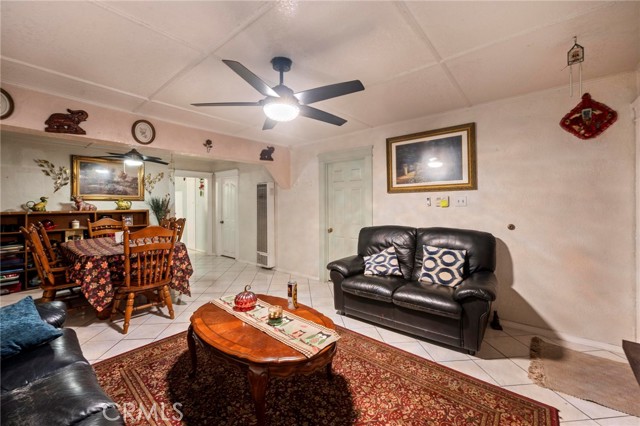 Detail Gallery Image 7 of 41 For 818 W 65th, Los Angeles,  CA 90044 - – Beds | – Baths