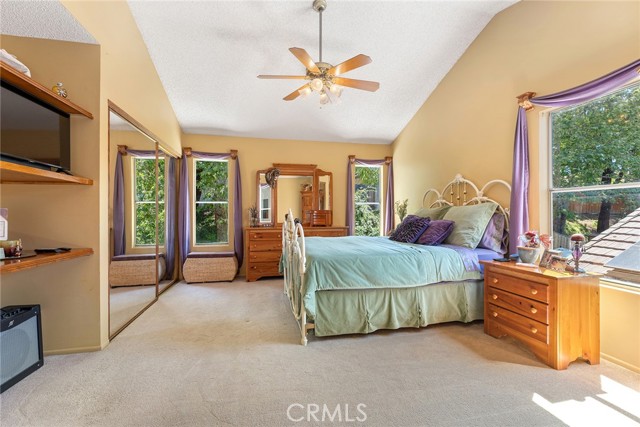 Detail Gallery Image 38 of 56 For 19852 Pandy Ct, Canyon Country,  CA 91351 - 3 Beds | 2/1 Baths