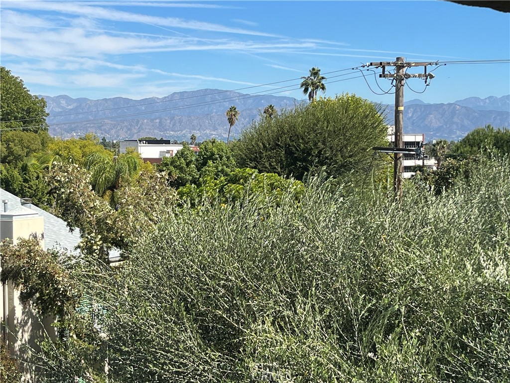 https://media.crmls.org/medias/88abf055-1e4f-4860-ab35-833059c4dcd9.jpg?preset=X-Large