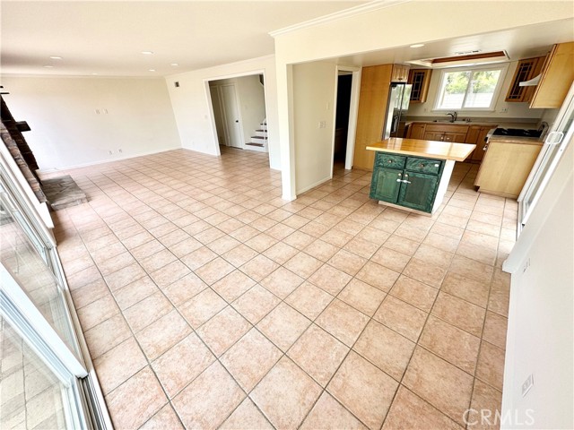 239 Via Socorro, San Clemente CA: https://media.crmls.org/medias/88ac3906-64c7-4cd2-b3ea-71278a5ad619.jpg