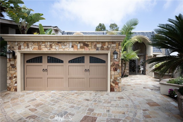 Detail Gallery Image 20 of 23 For 4 Rue Grand Ducal, Newport Beach,  CA 92660 - 4 Beds | 5/1 Baths