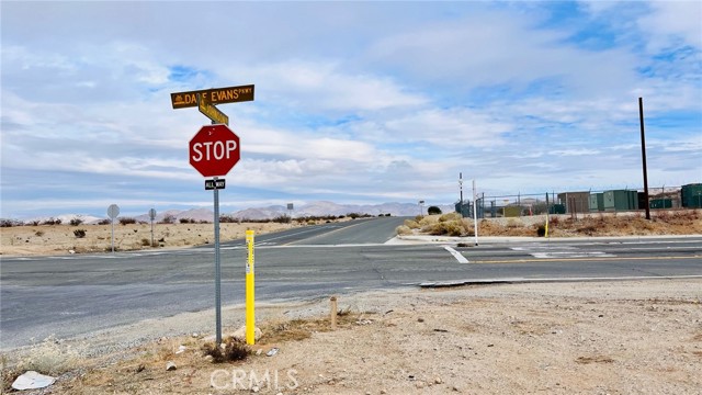 Detail Gallery Image 10 of 32 For 47229227 Harris Ln, Apple Valley,  CA 92307 - – Beds | – Baths