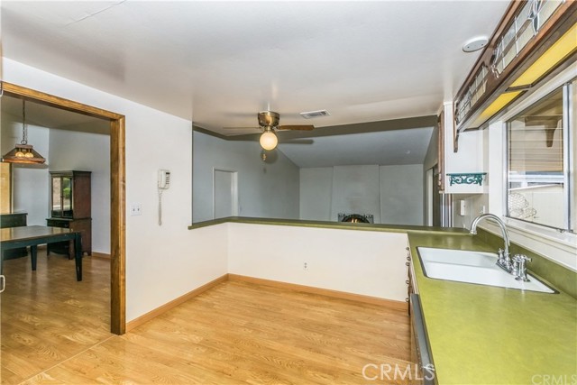 3899 28th Street, Highland CA: https://media.crmls.org/medias/88ad57ad-3e06-49c4-8171-c71d3257fa3c.jpg