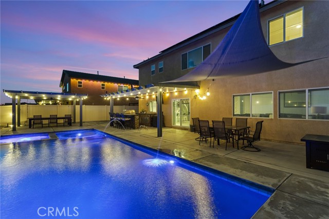 Detail Gallery Image 4 of 48 For 11264 Conner, Jurupa Valley,  CA 91752 - 5 Beds | 3 Baths