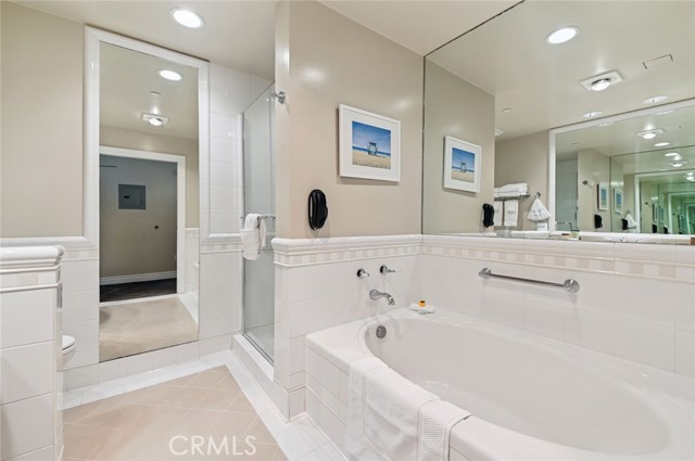 1300 The Strand, Hermosa Beach, California 90254, 1 Bedroom Bedrooms, ,1 BathroomBathrooms,Residential,Sold,The Strand,SB25153201