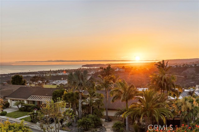 Detail Gallery Image 2 of 67 For 317 Calle Felicidad, San Clemente,  CA 92672 - 5 Beds | 3/1 Baths