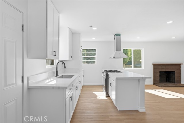 Detail Gallery Image 12 of 39 For 1381 E 5th, Ontario,  CA 91764 - 4 Beds | 1/1 Baths