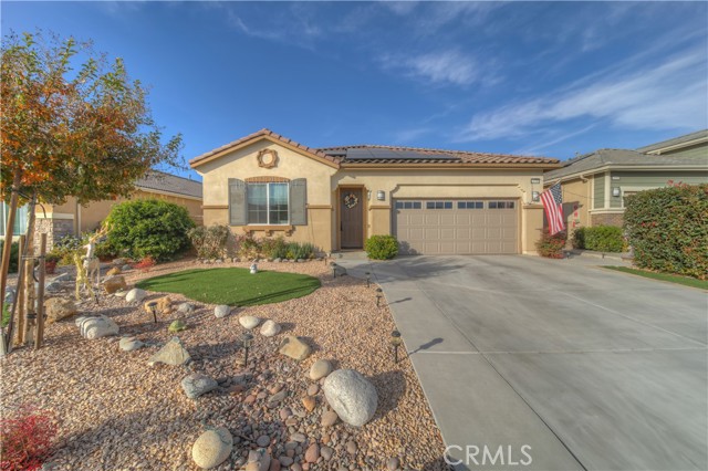 Detail Gallery Image 2 of 34 For 26706 Nephrite Cir, Menifee,  CA 92584 - 2 Beds | 2 Baths