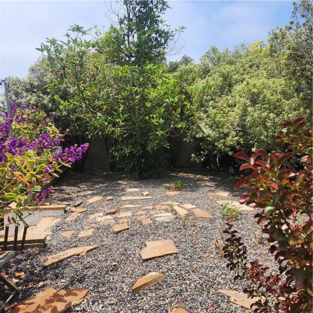 Detail Gallery Image 7 of 18 For 1023 8th St, Manhattan Beach,  CA 90266 - 3 Beds | 2 Baths