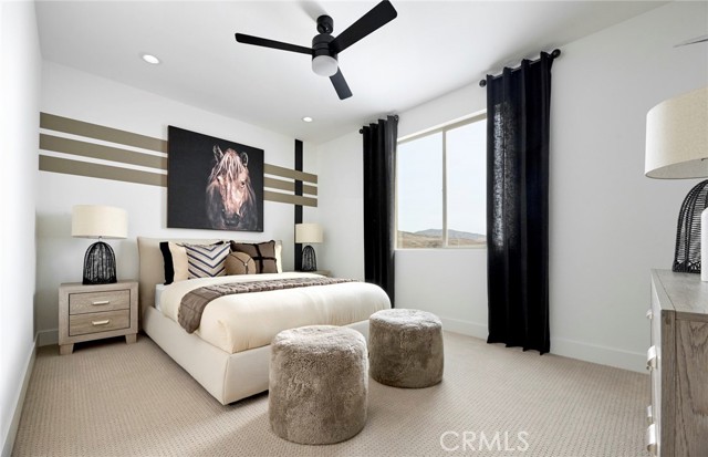 Detail Gallery Image 13 of 15 For 3992 Hudson Ln, Lake Elsinore,  CA 92530 - 4 Beds | 2/1 Baths