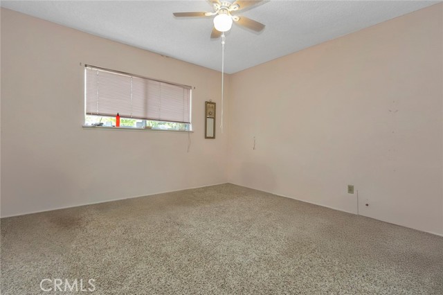 Image 11 of 39 For 16065 Doublegrove Street