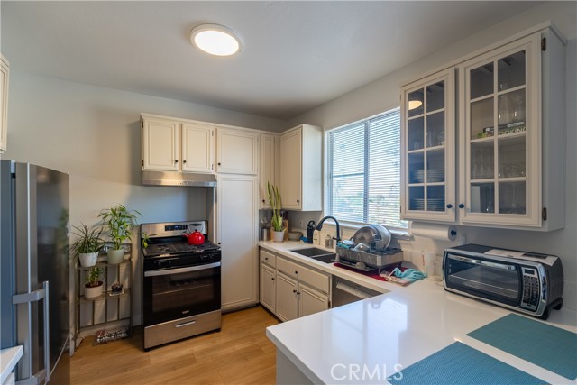 Detail Gallery Image 5 of 14 For 13901 Olive View Ln #68,  Sylmar,  CA 91342 - 3 Beds | 2/1 Baths