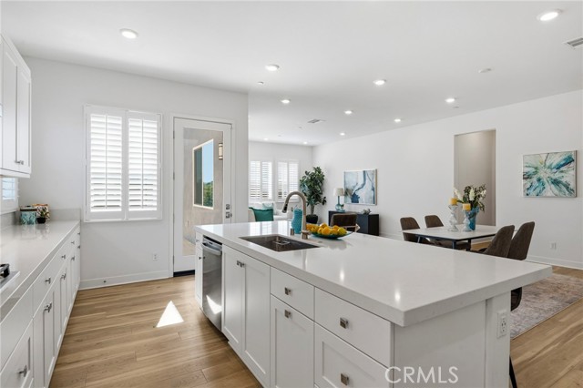 Detail Gallery Image 11 of 70 For 191 Sash, Irvine,  CA 92618 - 4 Beds | 3/1 Baths