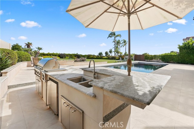 Outdoor Kitchen With BBQ Outdoor Kitchen With BBQ