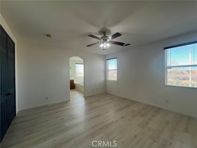 Detail Gallery Image 20 of 32 For 4111 Vahan Ct, Lancaster,  CA 93536 - 5 Beds | 3 Baths