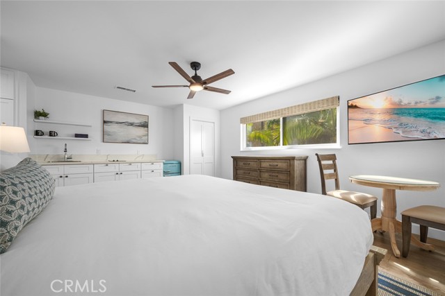 Detail Gallery Image 21 of 41 For 700 E Oceanfront, Newport Beach,  CA 92661 - 4 Beds | 3 Baths