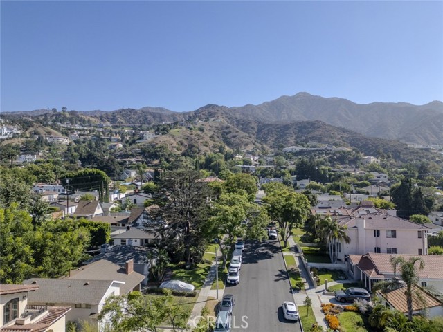 Detail Gallery Image 38 of 40 For 1039 E Santa Anita Ave, Burbank,  CA 91501 - 3 Beds | 3 Baths