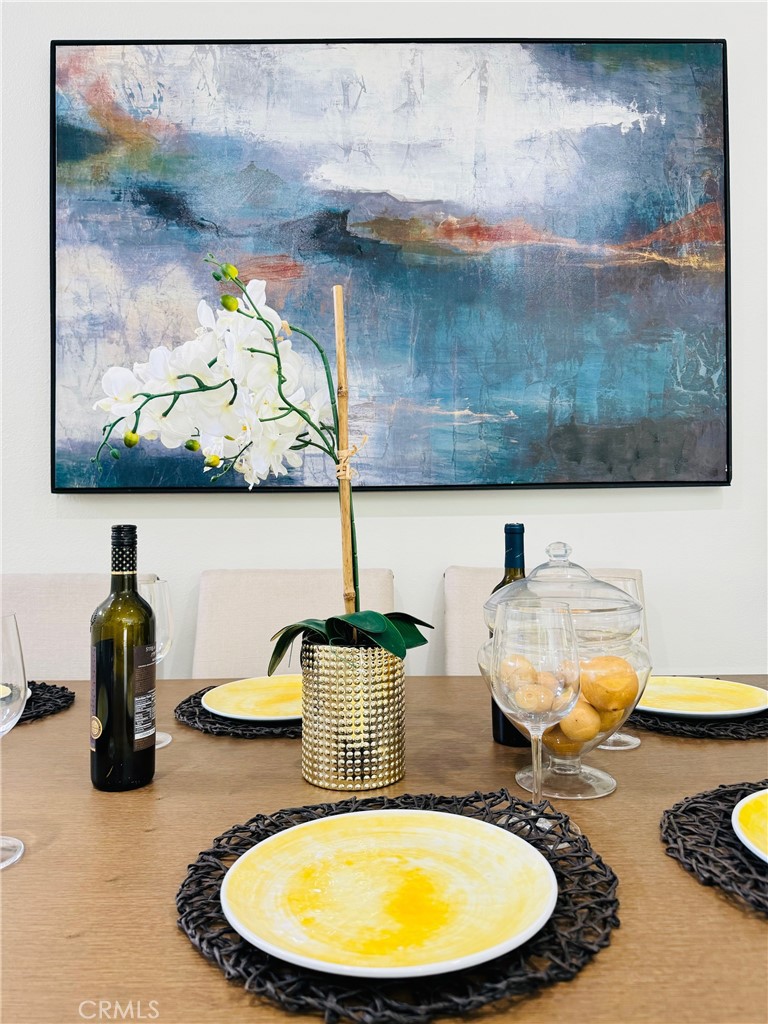 https://media.crmls.org/medias/88b4c208-48e7-4a42-b48b-b56a0e695f0b.jpg?preset=X-Large