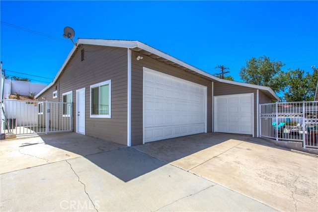 31607 Florida Street, Redlands CA: https://media.crmls.org/medias/88b4f5f1-76bf-4243-991a-19d9e909d3b6.jpg