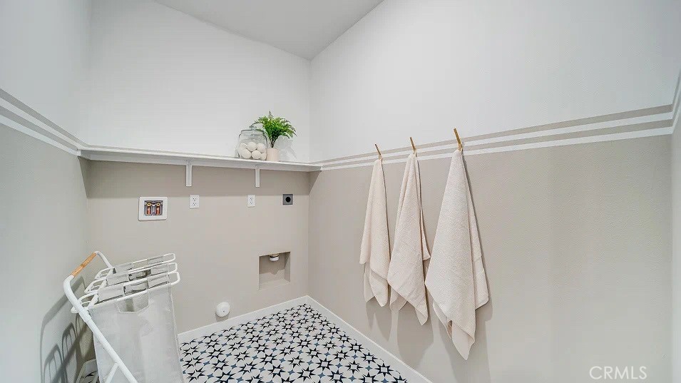 https://media.crmls.org/medias/88b65c23-b050-4868-821e-2af65a117788.jpg?preset=X-Large