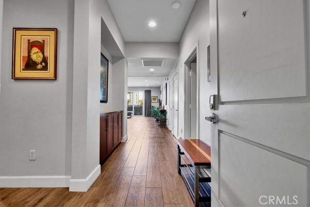 Image 8 of 75 For 300 4th Street 214